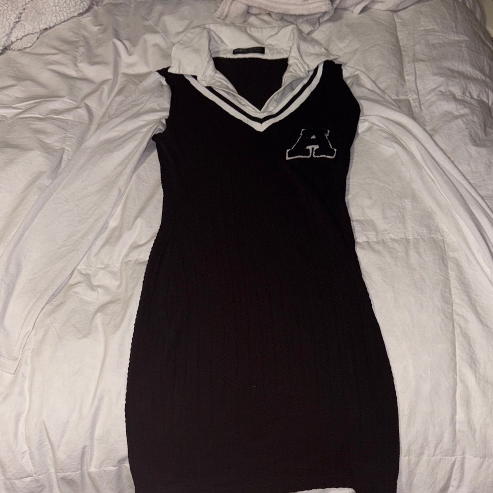 Black and White Sleeveless Dress